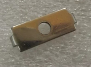 115363, ПЛАСТИНА ЗАЩЁЛКИ, КРЫШКА ДВИГАТЕЛЯ