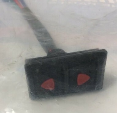 КНОПКА УПРАВЛЕНИЯ ТРИМОМ - 0585146 КНОПКА УПРАВЛЕНИЯ ТРИМОМ - 0585146